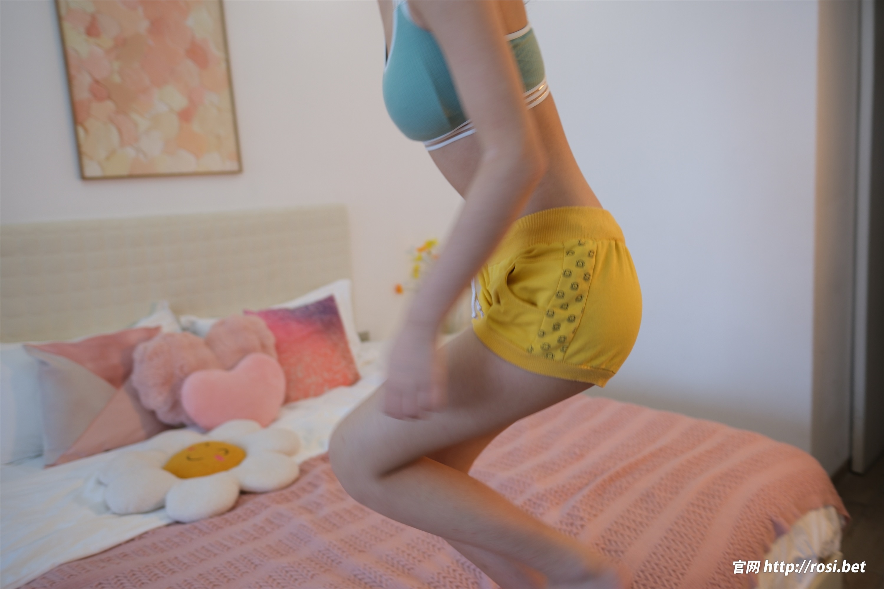 ROSI写真 2024.10.15 NO.4698